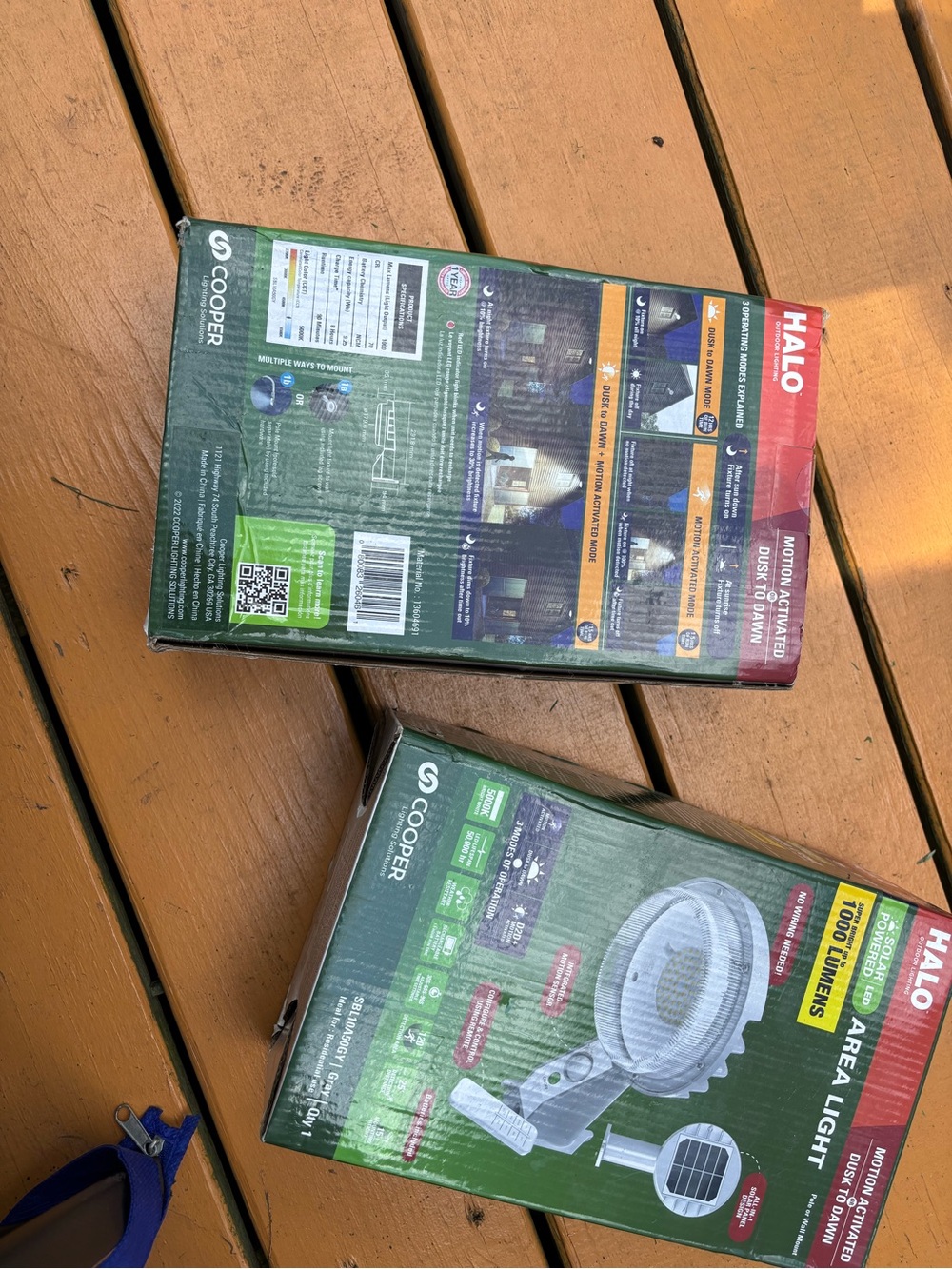 Halo Outdoor Solar Motion Sensor Area Lights - Green and White Packaging